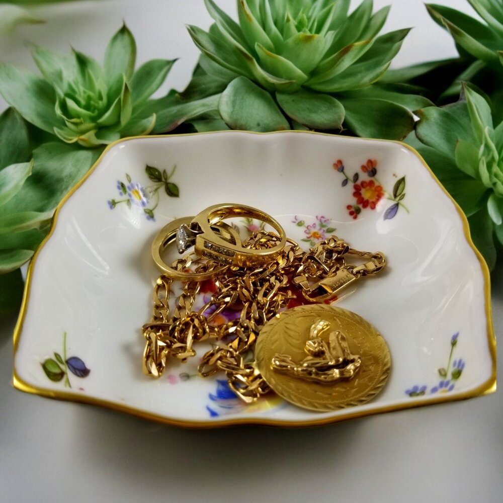 Bone China Rose Ring Dish, Poise Jewel's Gift Caddy Royal Crown Derby England